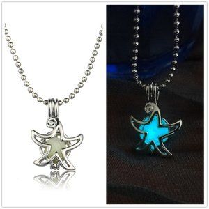 ✨Glow in the Dark✨ Luminous Starfish Necklace